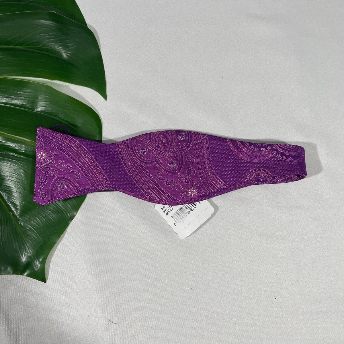 NWT $80 Ted Baker London [ MEN ] Preakness Paisley Silk Bow Tie in