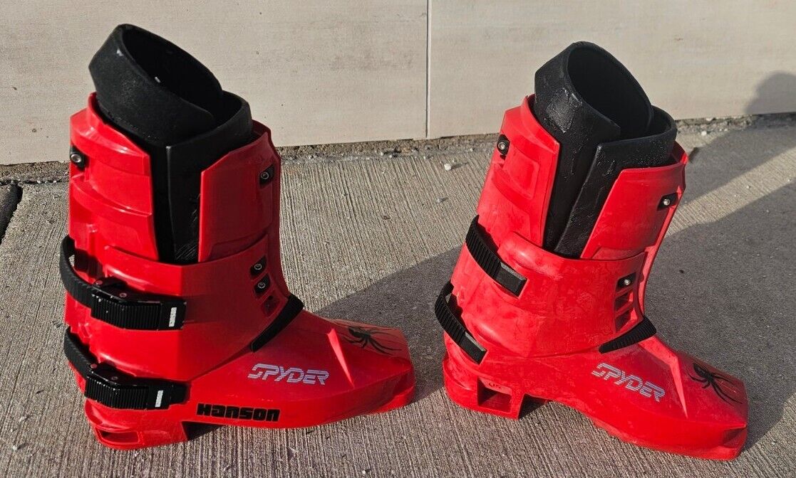 Vintage Hanson SPYDER Red Plastic 1980s Downhill Ski Boots Vintage Hanson SPYDER Red Plastic 1980s Downhill Ski Boots