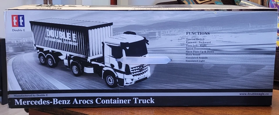 Double E Radio Controlled  Mercedes-Benz  Arocs Container Truck - Image 2 of 4