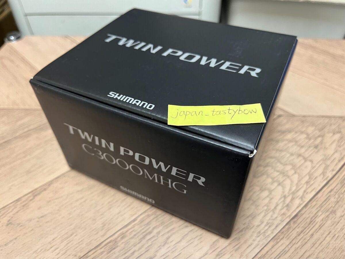 Shimano 20 TWIN POWER C3000MHG Spinning Fishing Reel Made in Shimano 20 TWIN POWER C3000MHG Spinning Fishing Reel Made in