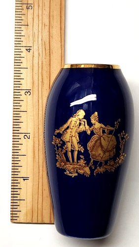 Mini florero de porcelana francesa Limoges azul cobalto dorado escena romántica - Imagen 2 de 6