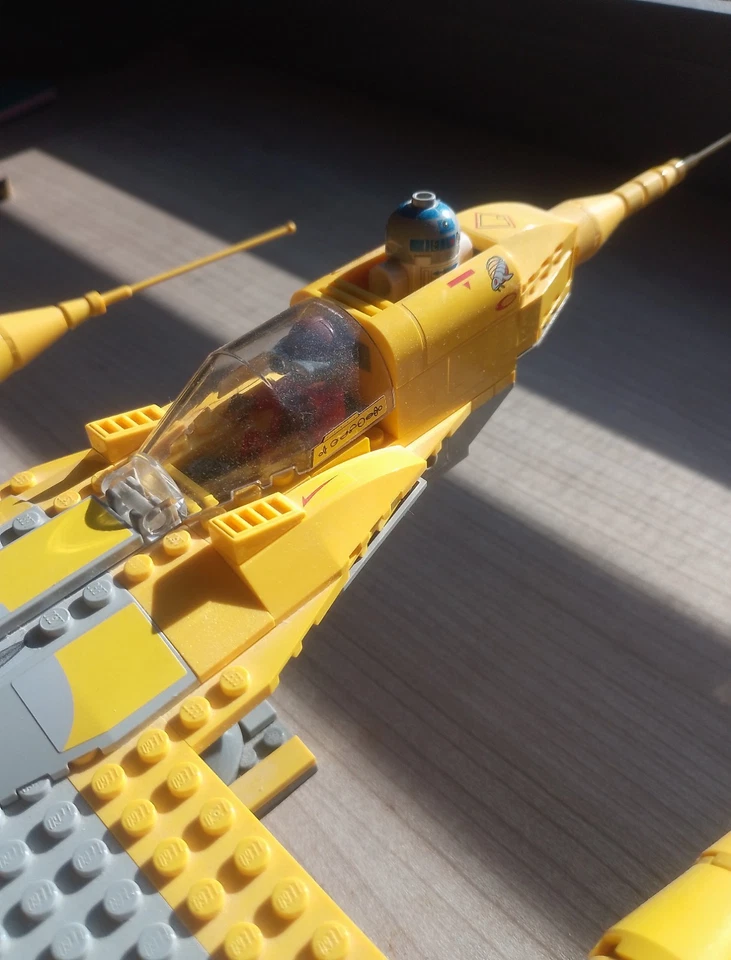 LEGO Star Wars 7877 Naboo Starfighter, foto 3 de 5