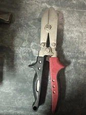 Malco C5RTS Ducting Crimper - Red