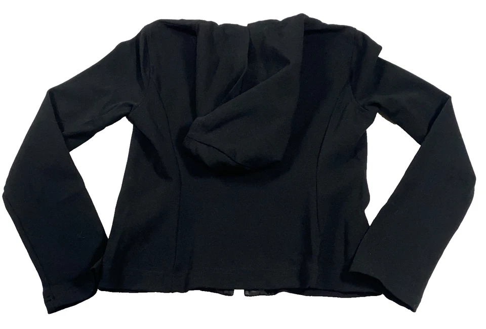 Jaqueta Bebe feminina com capuz zíper completo tamanho M preta com zíper bolsos manga longa nova com etiquetas - Imagem 4 de 4