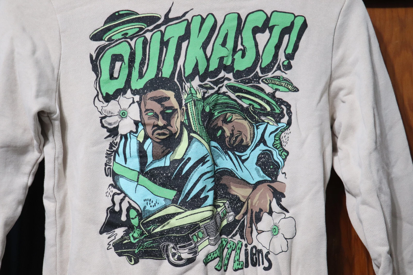 OFF WHITE Felpa con cappuccio Cotton On Kids OutKast ATLiens bianco sporco pullover giovane piccolo YS 6