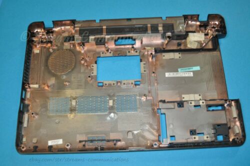 Coque inférieure / boîtier de base pour ordinateur portable Toshiba Satellite P755 (P755-S5320) - Photo 1/4