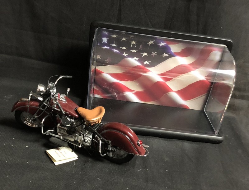 Franklin Mint 1942 Indian Motorcycle Model