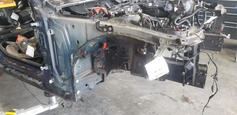 16 BMW M3 F80 FENDER APRON RAIL CUT RIGHT PASSENGER Foto 4 de 4