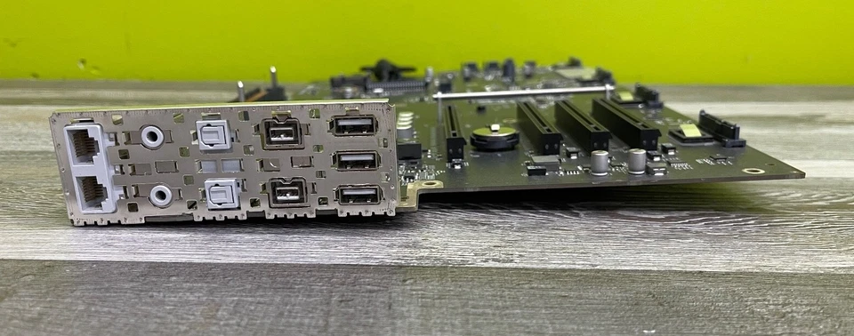 Apple Mac Pro A1289 5,1 Mid 2010 Server Backplane Board - Image 3 of 4