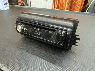 Corvette Radio PIONEER DEH-X6800BS (With 1984-1989 Fitment kit installed)