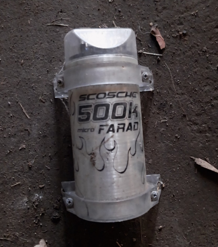 Scosche 500K 1 Farad Car Audio Power Capacitor, 1F Capacitance