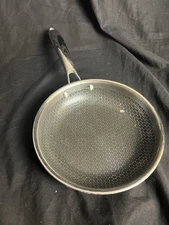 HexClad 8" Diameter Skillet Cookware Pan Hex Clad Small - No lid *READ