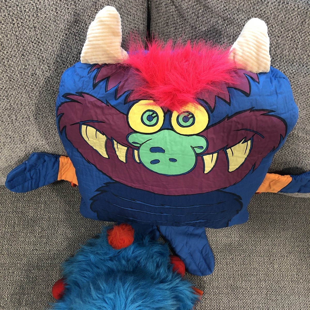 1986 Amtoy My Pet Monster Yaplet Puppet with Cuffs and Pillow
