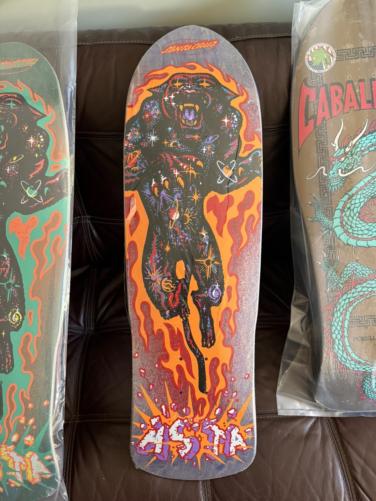 Santa cruz asta preiussue cosmic cat Skateboard deck red