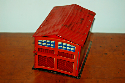 Garage Ancien En Tôle Avec Voitures – Jouet Made In Germany – Collection