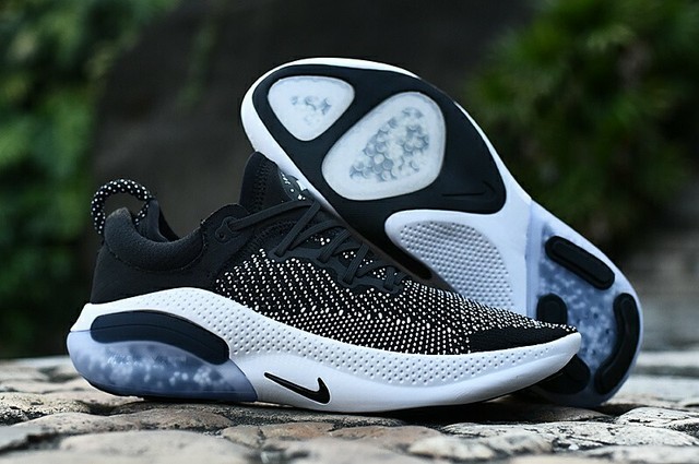 Nike Joyride Run FK Flyknit Oreo Menâs Shoes Black White Aq2730 001 Sz 12 for sale online | eBay