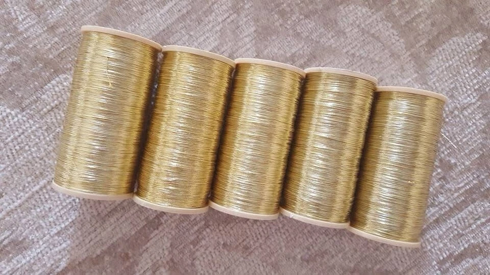 Hilos de oro franceses antiguos Foto 2 de 4