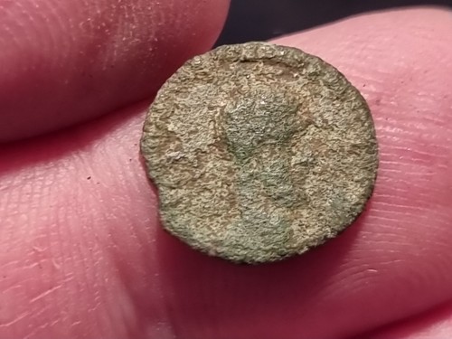 Roman bronze unresearched coin found in Yorkshire, Britain uncleaned con. LA37