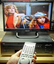 Yamaha CDV-870 w/ REMOTE, UPSCALER, 3 LASERDISC -- Beautiful Laser Disc Player