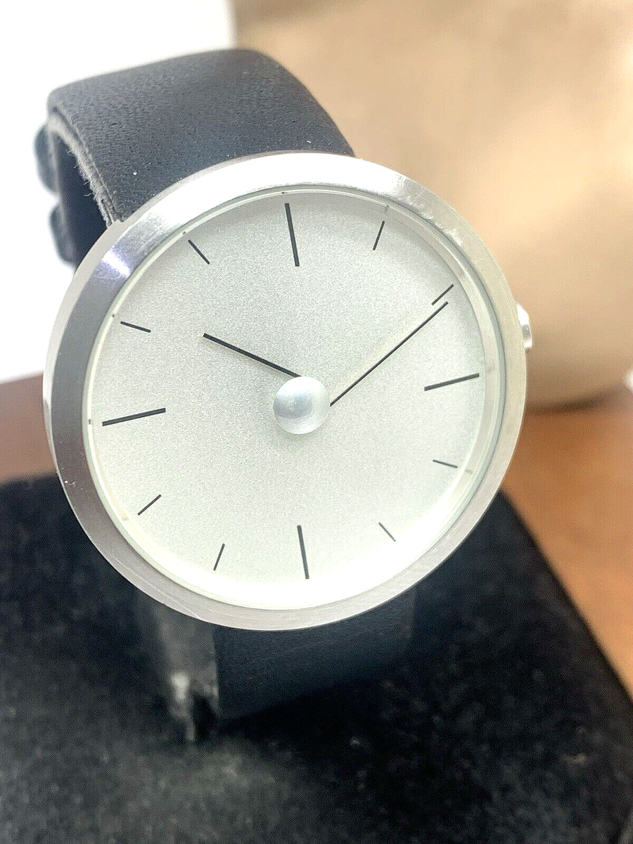 Lexon Takashi Kato Tao Unisex Watch Quartz Silver Dial Black  