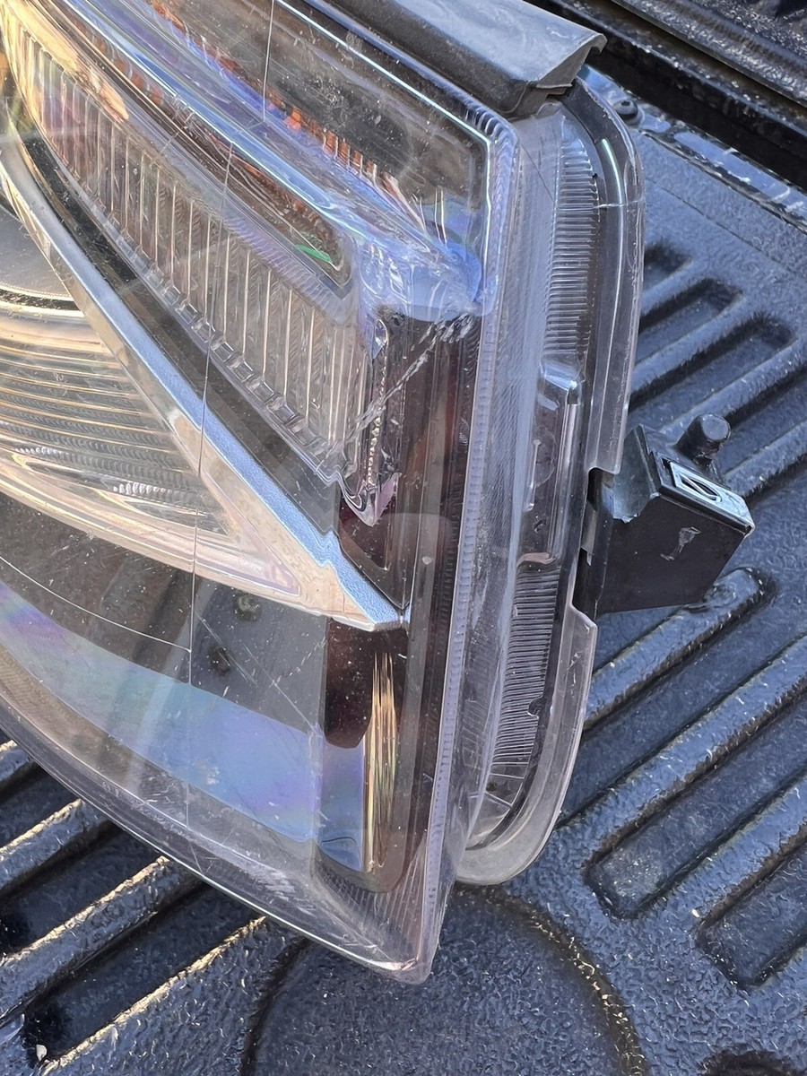 2017 - 2021 Chevrolet Trax Right RH Headlight Halogen With