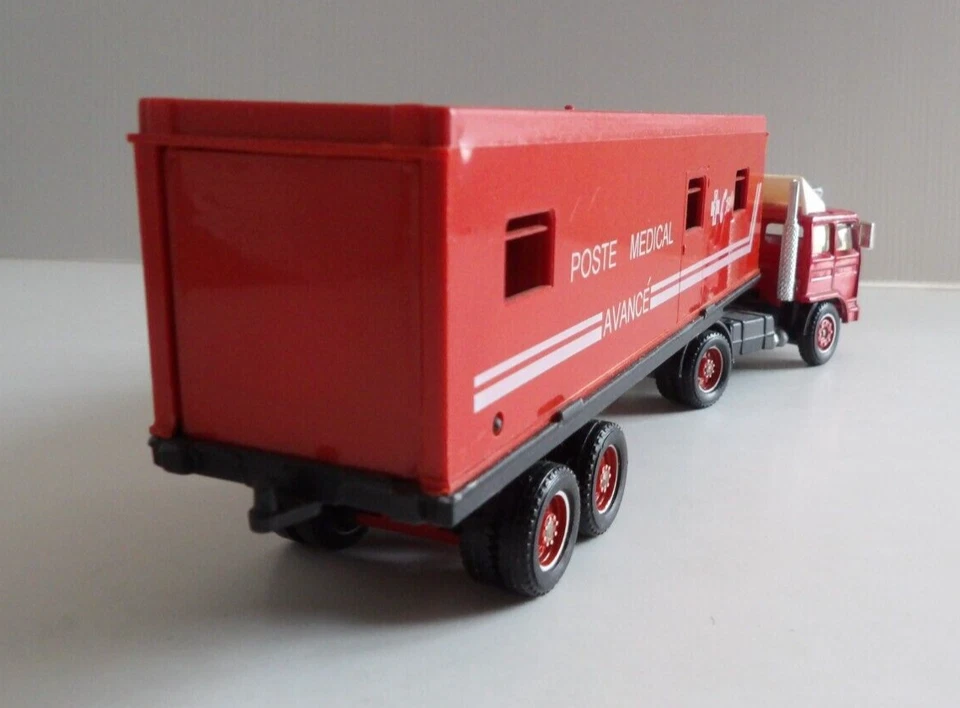 1/60 pompiers RENAULT G 260 + remorque Poste médical 18avançé Solido sans boite - Photo 4/4