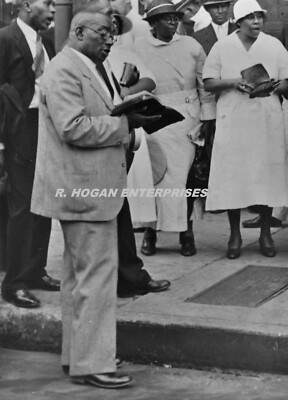 C. 1930's BLACK PREACHER LOWER BROADWAY NASHVILLE TENNESSEE 5X7 PHOTO G228