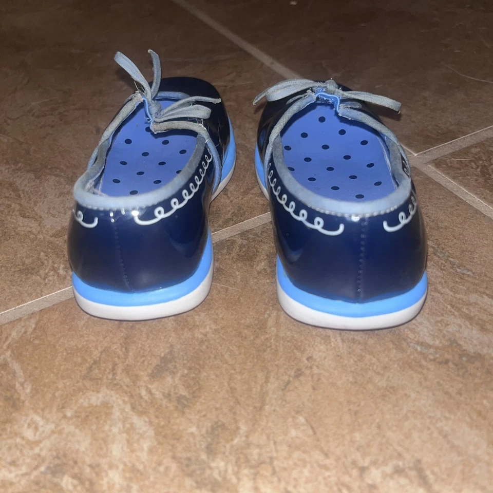 Sapatos femininos vintage para observação de baleias Gymboree azul couro envernizado arcos tamanho 4 - Imagem 4 de 4