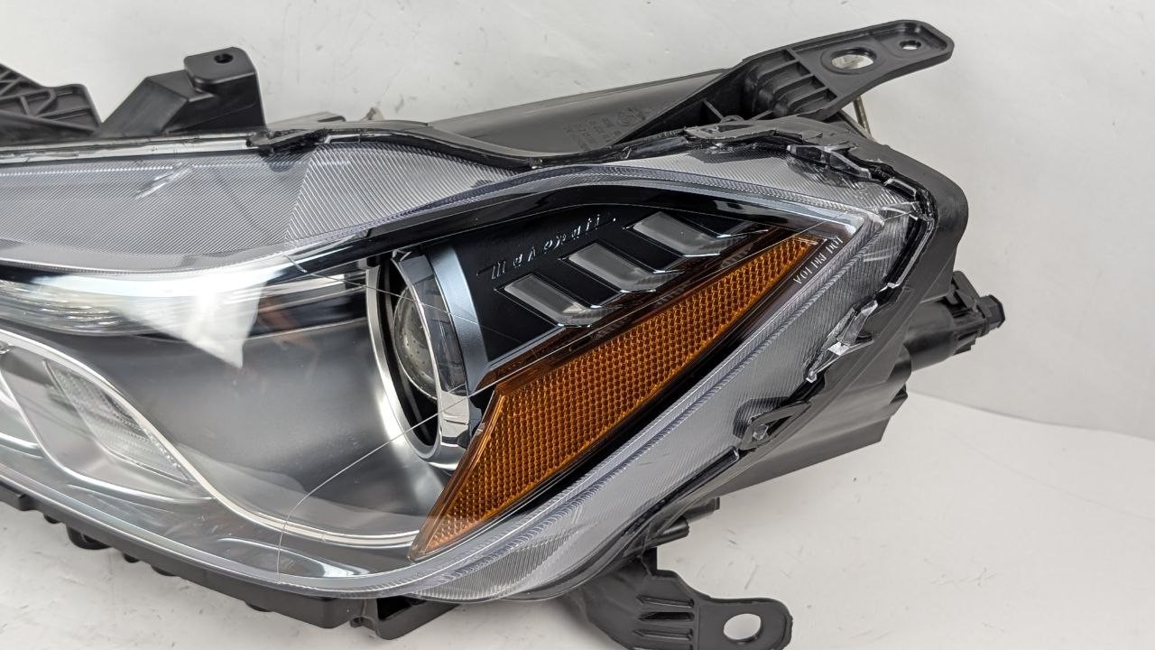 Maserati Ghibli 2014-2018 Left Headlight