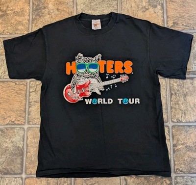 Hooters World Tour t shirt single stitch vintage sz L m/i USA