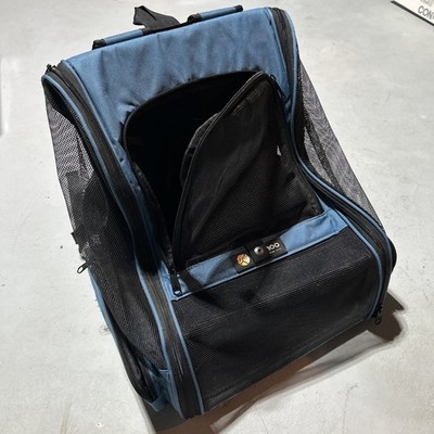  Pet Backpack for Travel with Dogs and Cats - Lightweight Pre-Owned