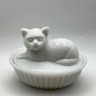 Vintage Westmoreland White Milk Glass Cat on Nest Covered Dish 5 1/2 X 4 1/2 X 4