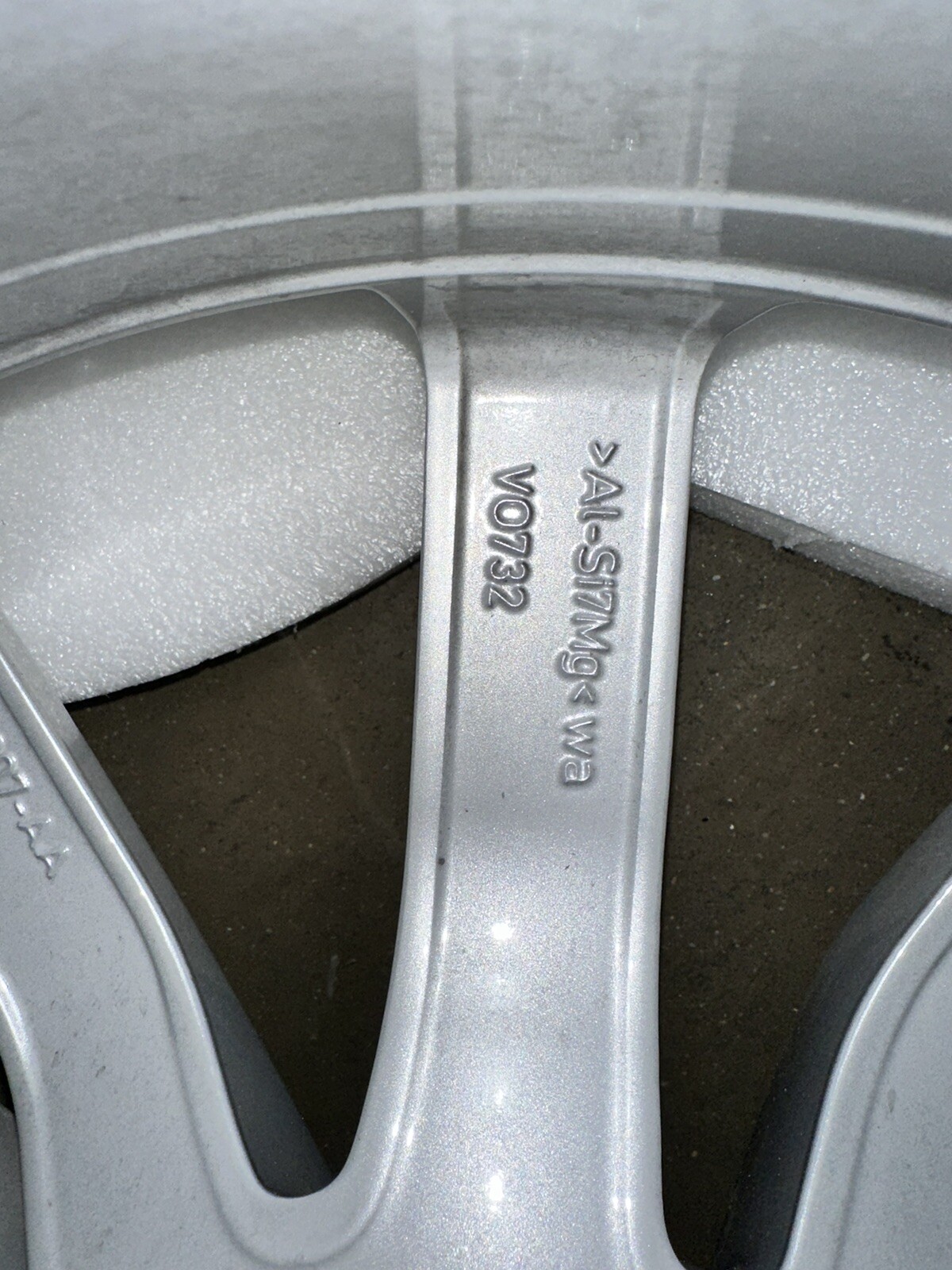 2022 Aston Martin Oem Wheels