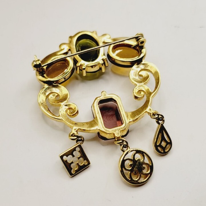 Charm Brooch Pin Jeweled Ornate Victorian Gold-Tone ELEGANT Vintage 