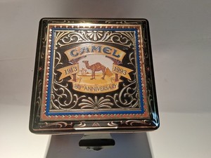 1993 80th Anniversary Joe Camel  Poker Set in Hinged Lid Tin - Special Chips