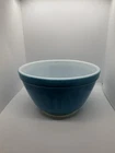 Pyrex Vintage Blue bowl #401 Ovenware 1/5 PT 5 3/4" w x 3 1/4 h Made in the USA