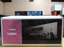 Yamaha R-N600A Silver Integrated Amplifier Network Receiver Hi-Res DAC 100V New