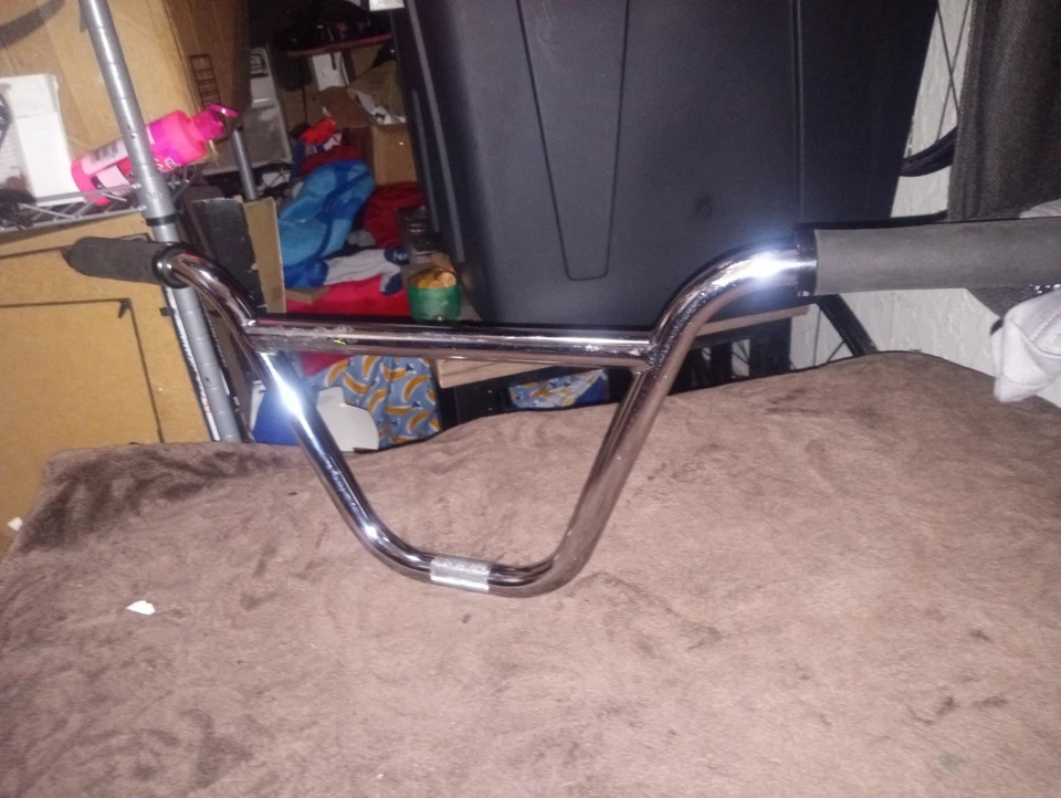 Silver Or Chrome Handlebars BMX - Image 3 of 3