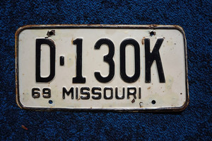 1969 Missouri DEALER License Plate
