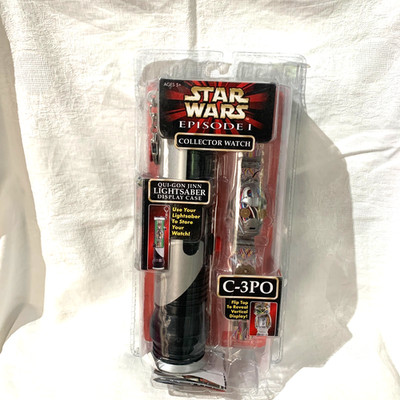 Star Wars Uhr & Lichtschwert Aufbewahrungskoffer Set Episode 1 C3PO in Packung