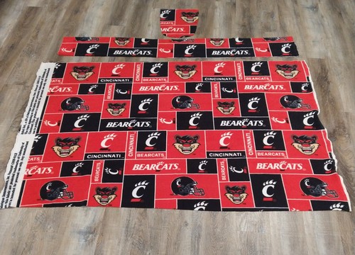 Pre Owned NCAA Cincinnati Bearcats Lightweight Blanket Color Black & Red πππ - Picture 6 of 8