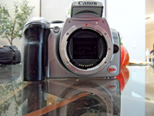 CANON EOS REBEL DIGITAL SLR PARTS CAMERA BODY 6.1 MEGAPIXEL