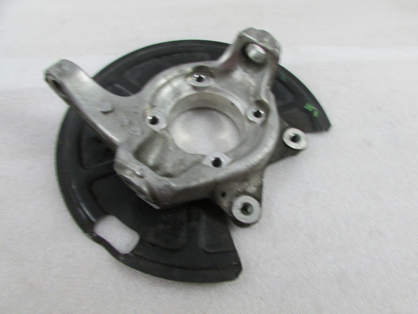 Maserati Coupe, Spyder, LH, Left Front Spindle Knuckle w/o Hub, Used, P/N 189329