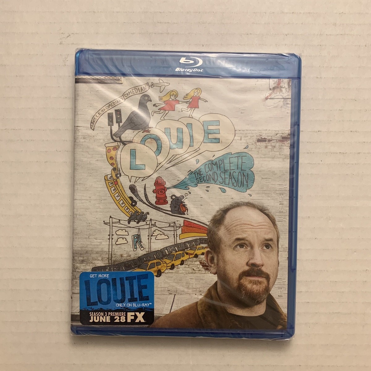 「LOUIE COMPLETE FIRST & SECOND SEASON」 Louie: The Complete First Season (Blu-ray/DVD, 2011, 2-Disc