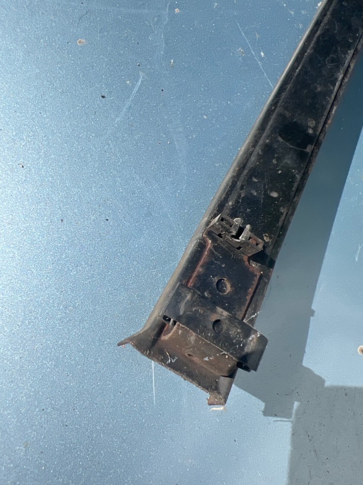 BMW E30 325i Interior Sunroof Sliding Headliner Bar OEM LM34 eBay