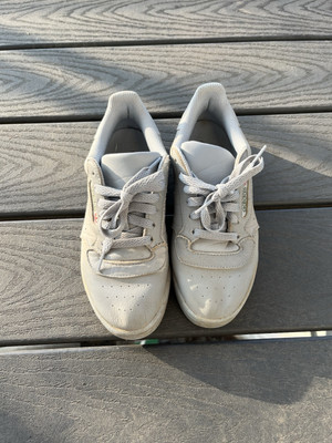 Adidas Yeezy Calabasas Grey Powerphase Women s 6.5-7 Or Men s 5