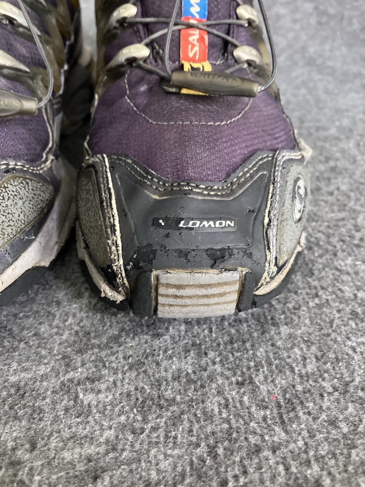 Scarpe Vintage Y2K Salomon XCR Goretex Uomo 8.5 Cyber Gorpcore Streetwear EMISSIONI