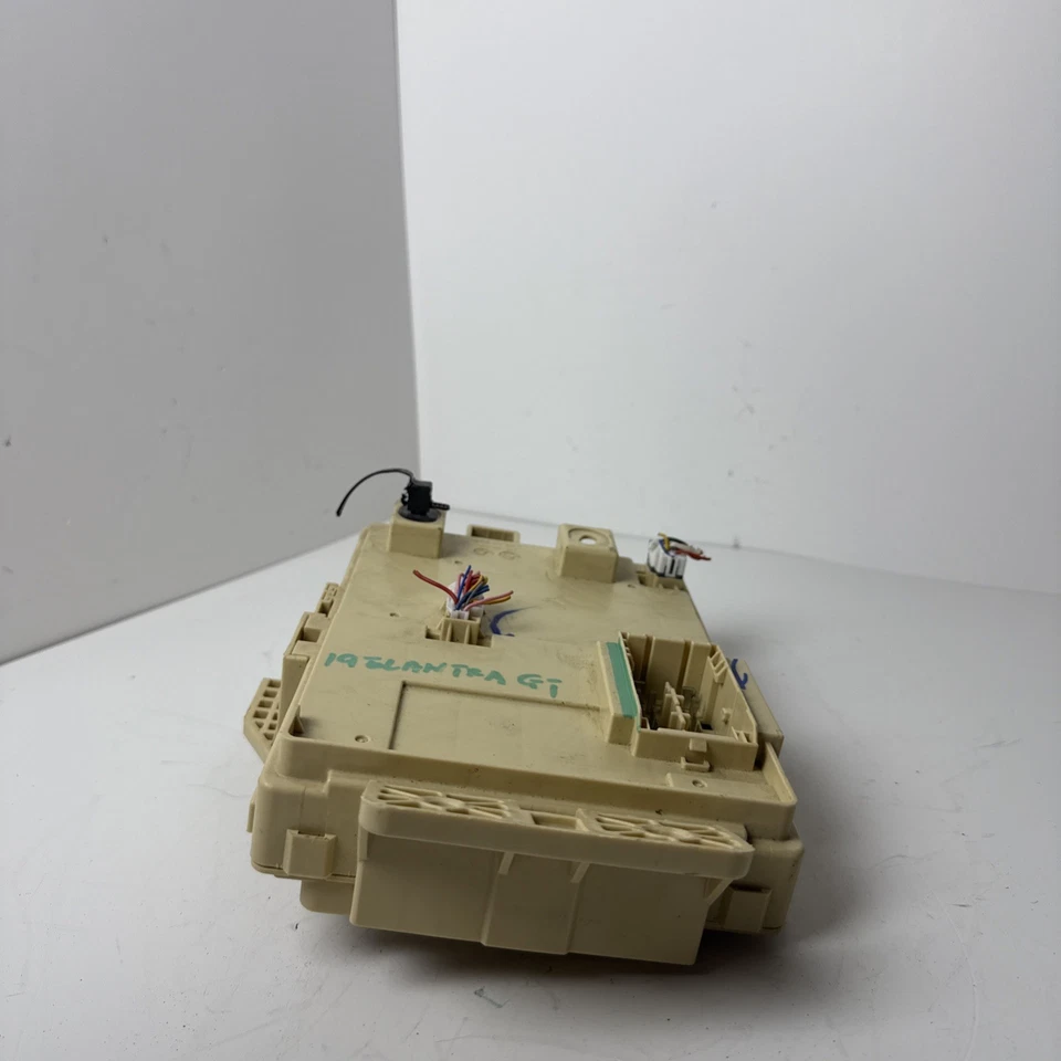 Hyundai Elantra GT 2017 cabina caja de fusibles 91950-G3140 OEM Foto 4 de 4