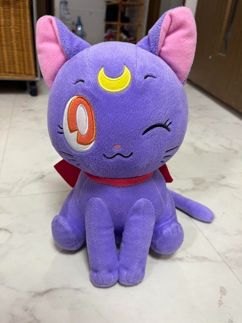Japan Anime Sailor Moon Sailor Luna big Plush doll sitting wink Last one only