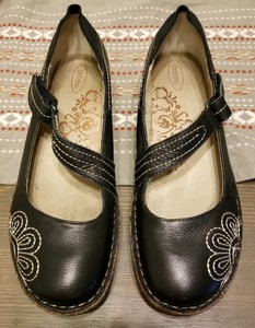 aetrex mary jane shoes